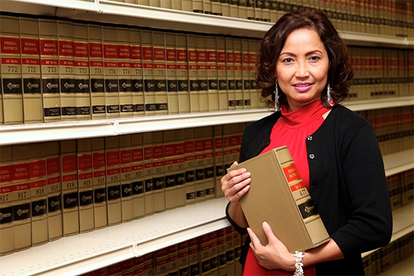 Experienced Immigration Lawyer